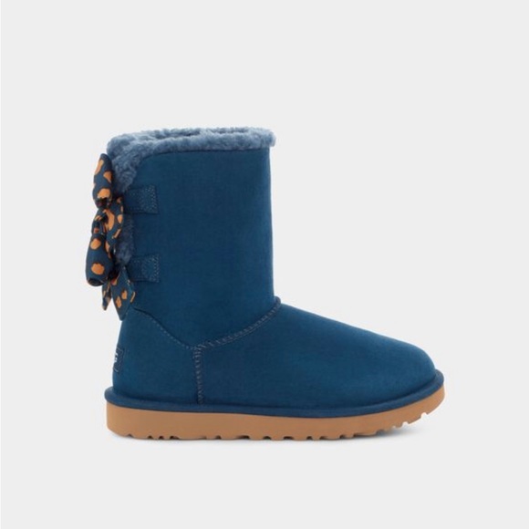 UGG Women’s Bailey Bow Retro Spots - Picture 2 of 5